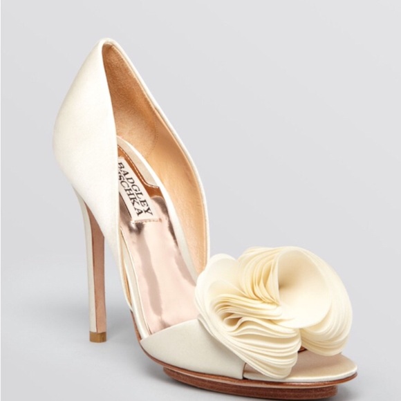 Badgley Mischka Women's Cream Peep-Toe Heels Shoes - Picture 1 of 6